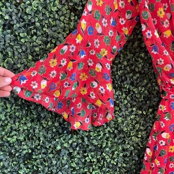 Holly & Joey Floral Red Dress - Picture 9 of 9